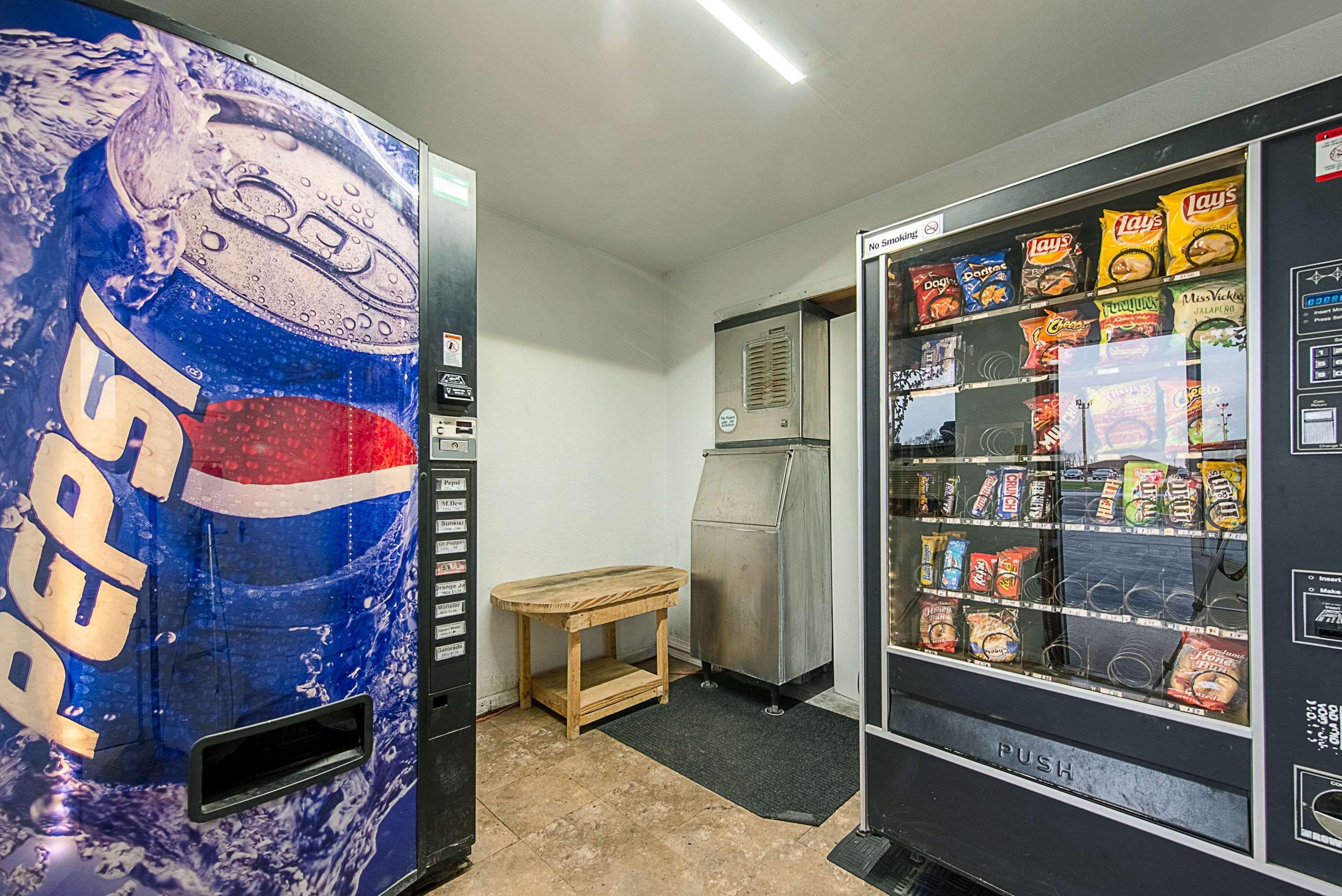 Highway Inn Paris Ngoại thất bức ảnh