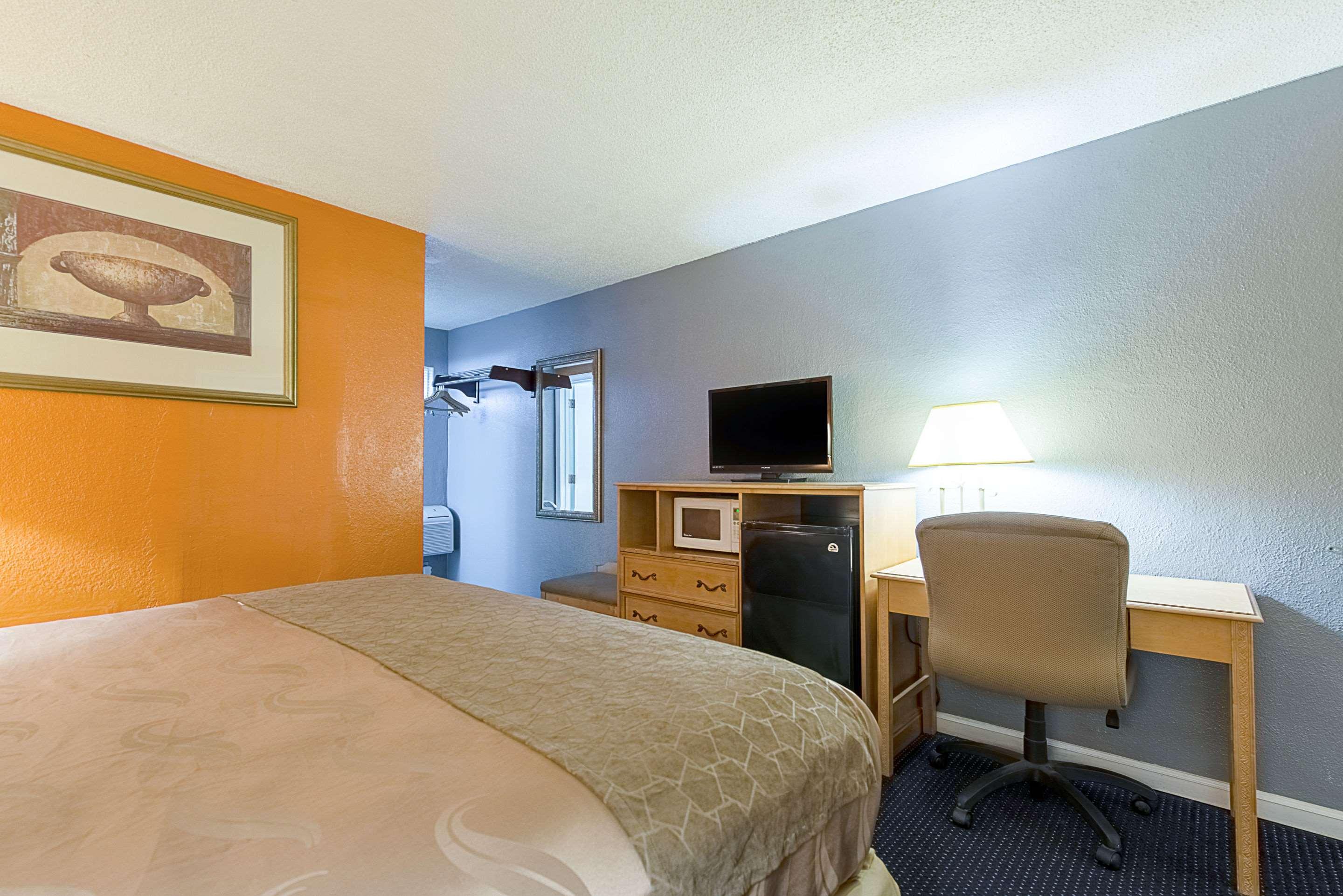 Highway Inn Paris Ngoại thất bức ảnh